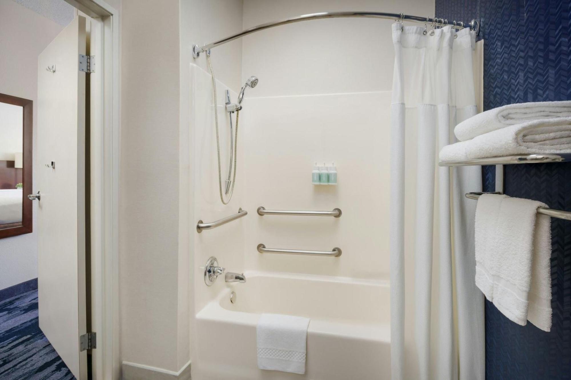 Fairfield Inn Philadelphia Airport מראה חיצוני תמונה