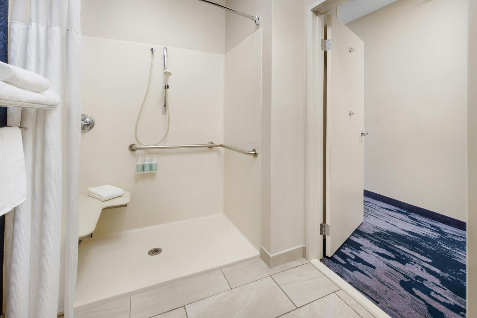 Fairfield Inn Philadelphia Airport מראה חיצוני תמונה