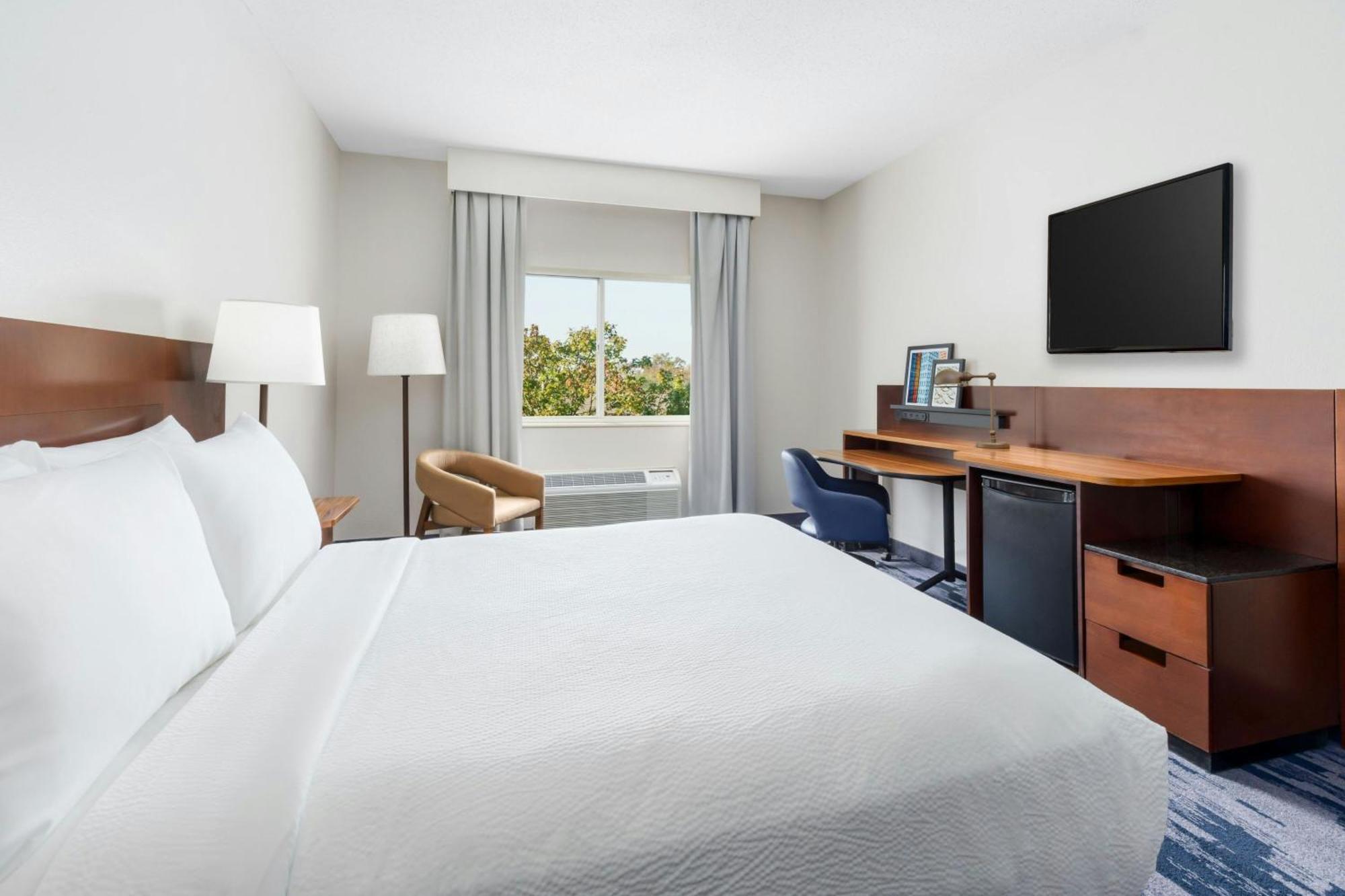 Fairfield Inn Philadelphia Airport מראה חיצוני תמונה