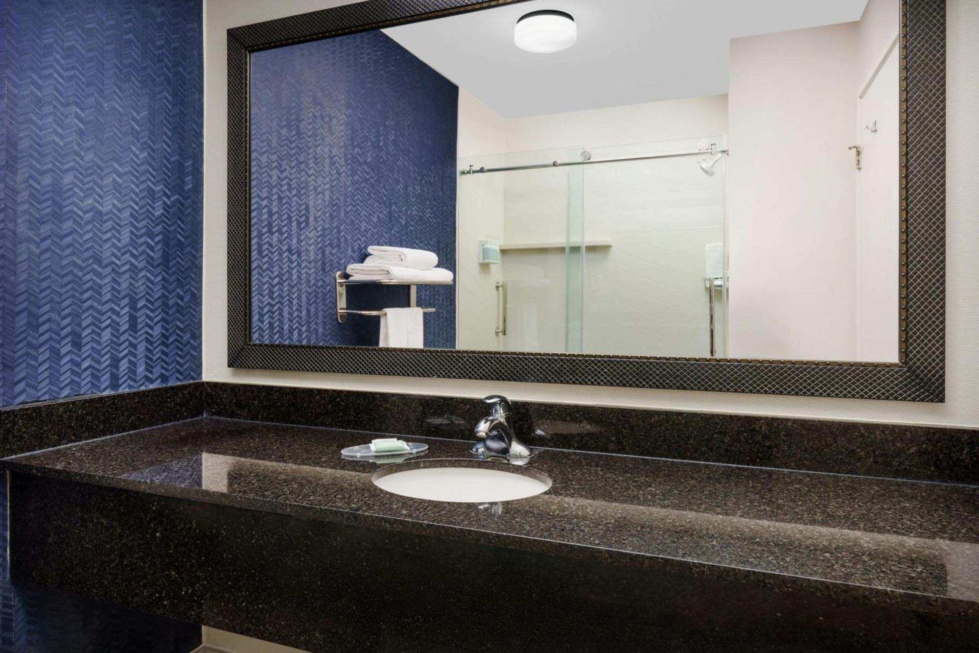 Fairfield Inn Philadelphia Airport מראה חיצוני תמונה